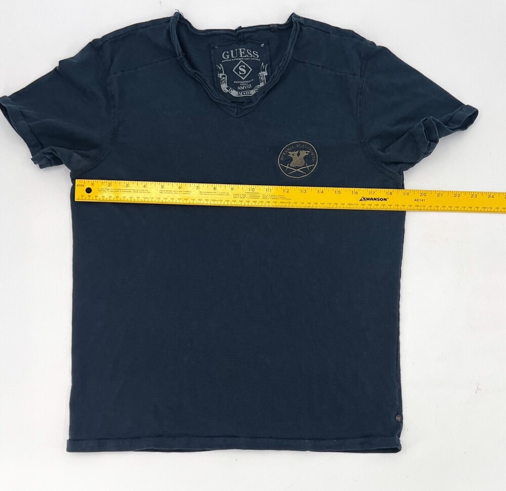Guess Shirt Mens Small Navy T-Shrit Short Sleeve Graphic - Picture 9 of 10